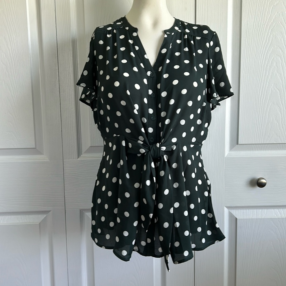 Torrid Tie Front blouse